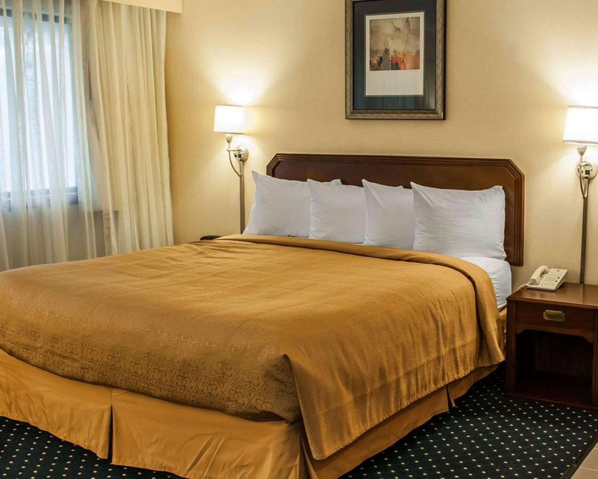 Quality Inn & Suites Goshen Extérieur photo
