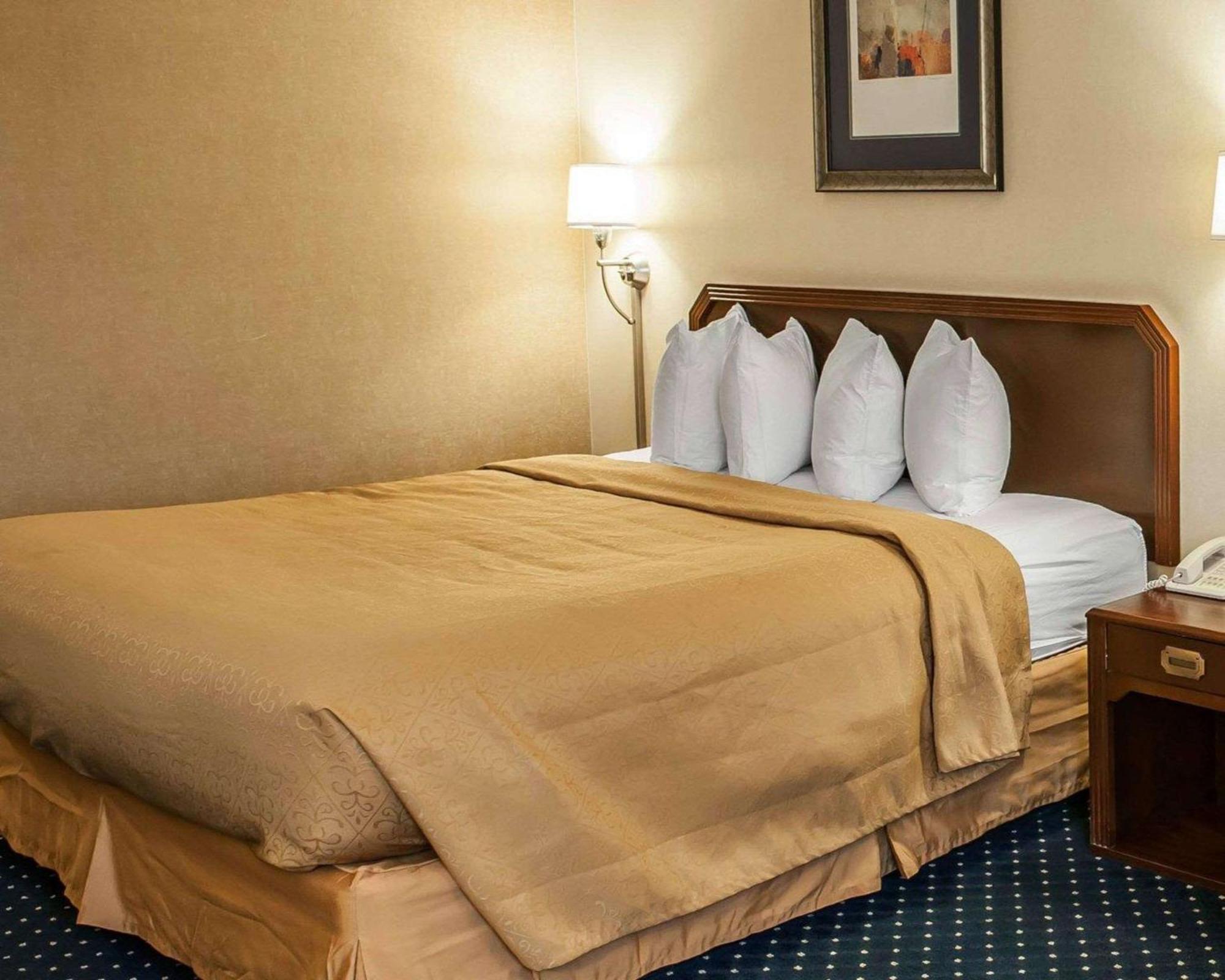 Quality Inn & Suites Goshen Extérieur photo
