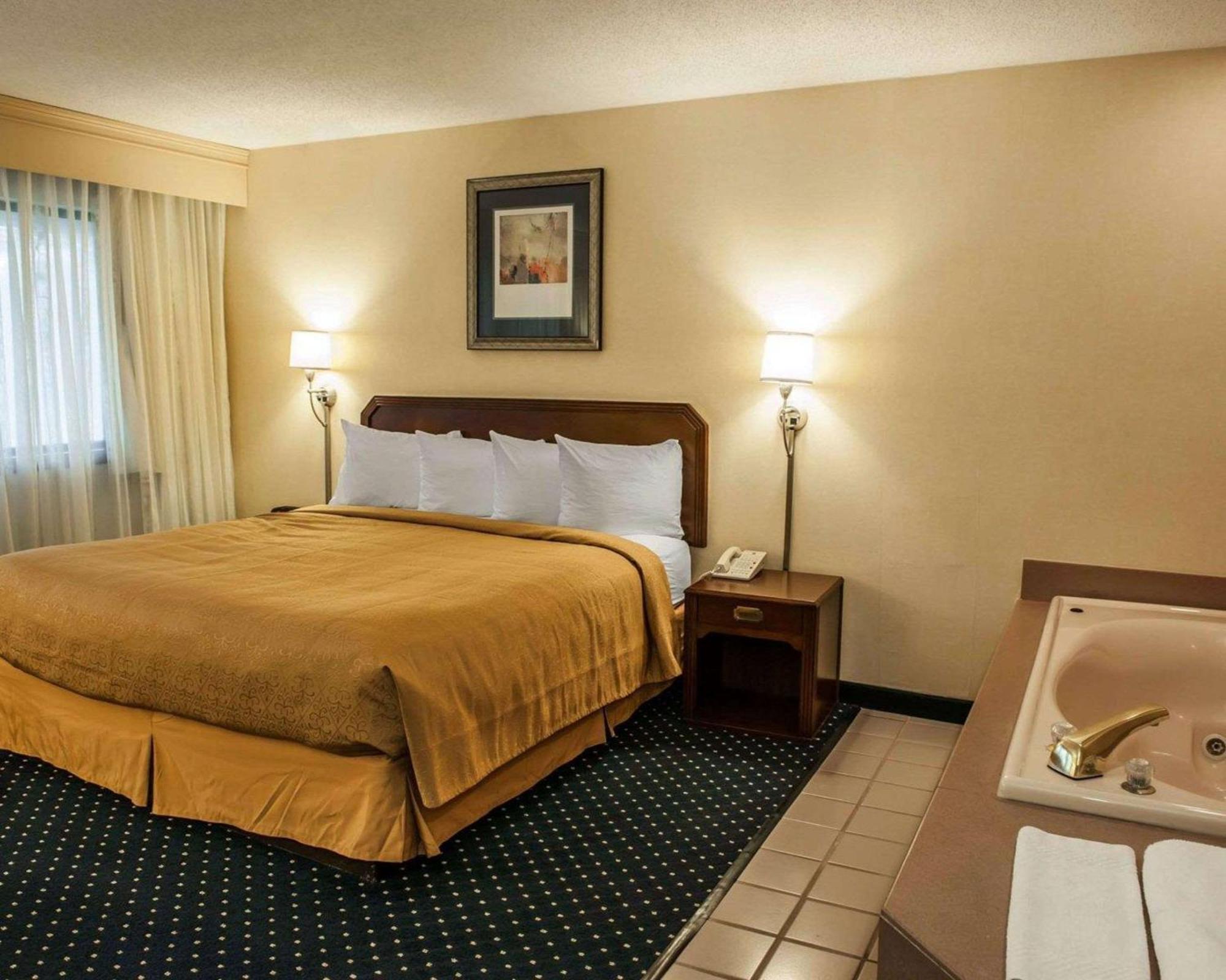 Quality Inn & Suites Goshen Extérieur photo